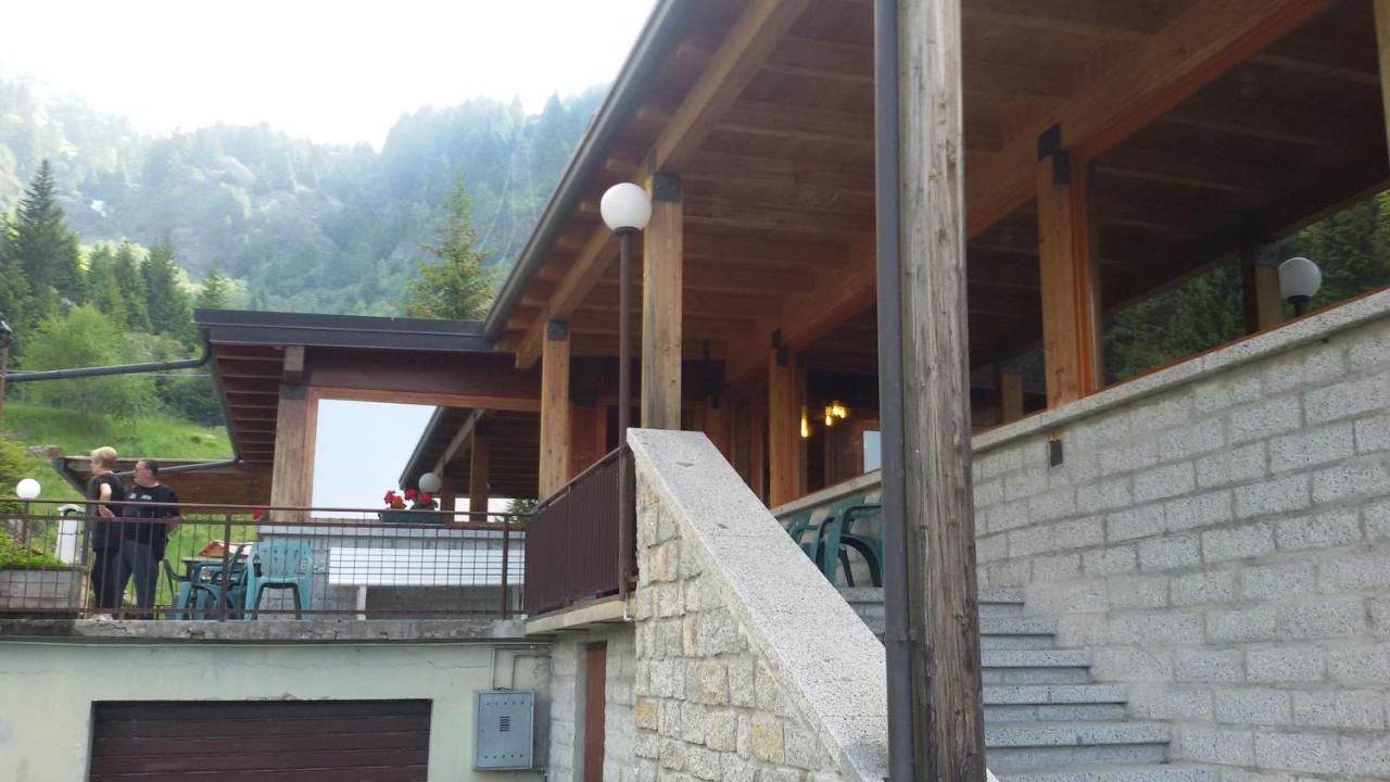 Rifugio Stella Alpina Hotel Saviore dell'Adamello Exterior foto