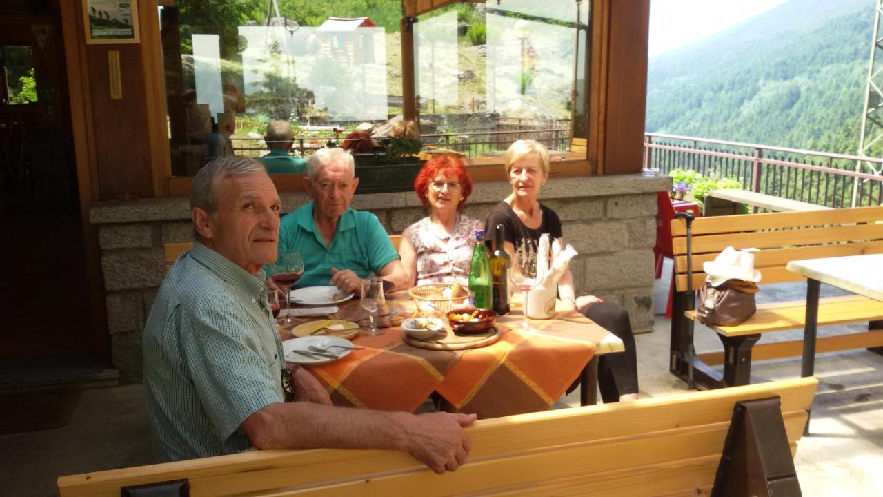 Rifugio Stella Alpina Hotel Saviore dell'Adamello Exterior foto