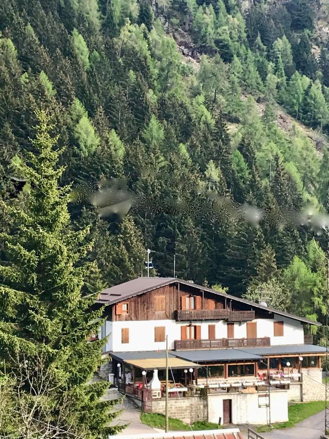 Rifugio Stella Alpina Hotel Saviore dell'Adamello Exterior foto